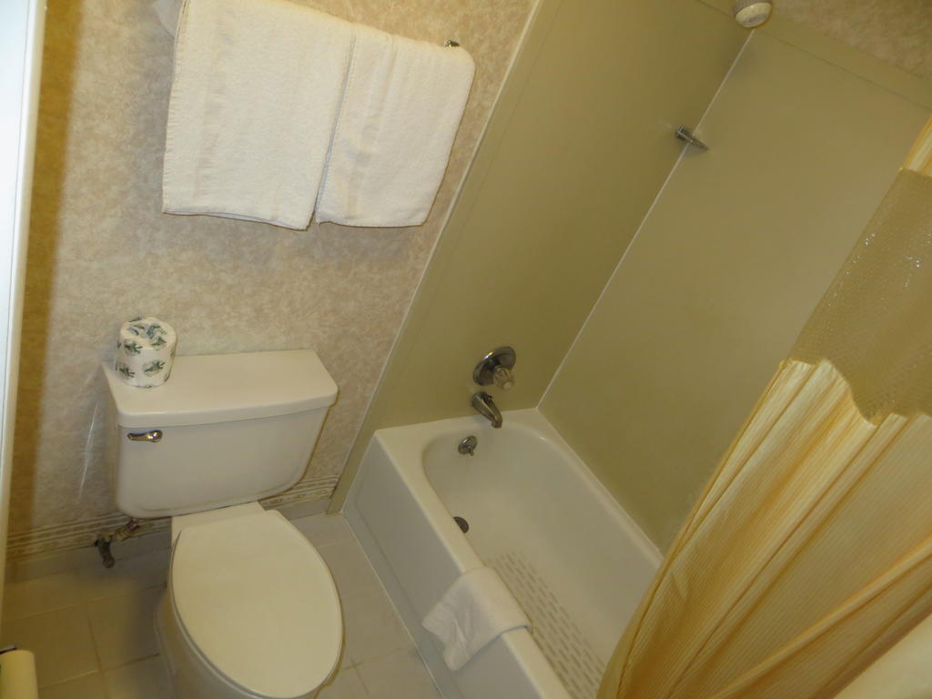 Days Inn By Wyndham Andalusia Δωμάτιο φωτογραφία