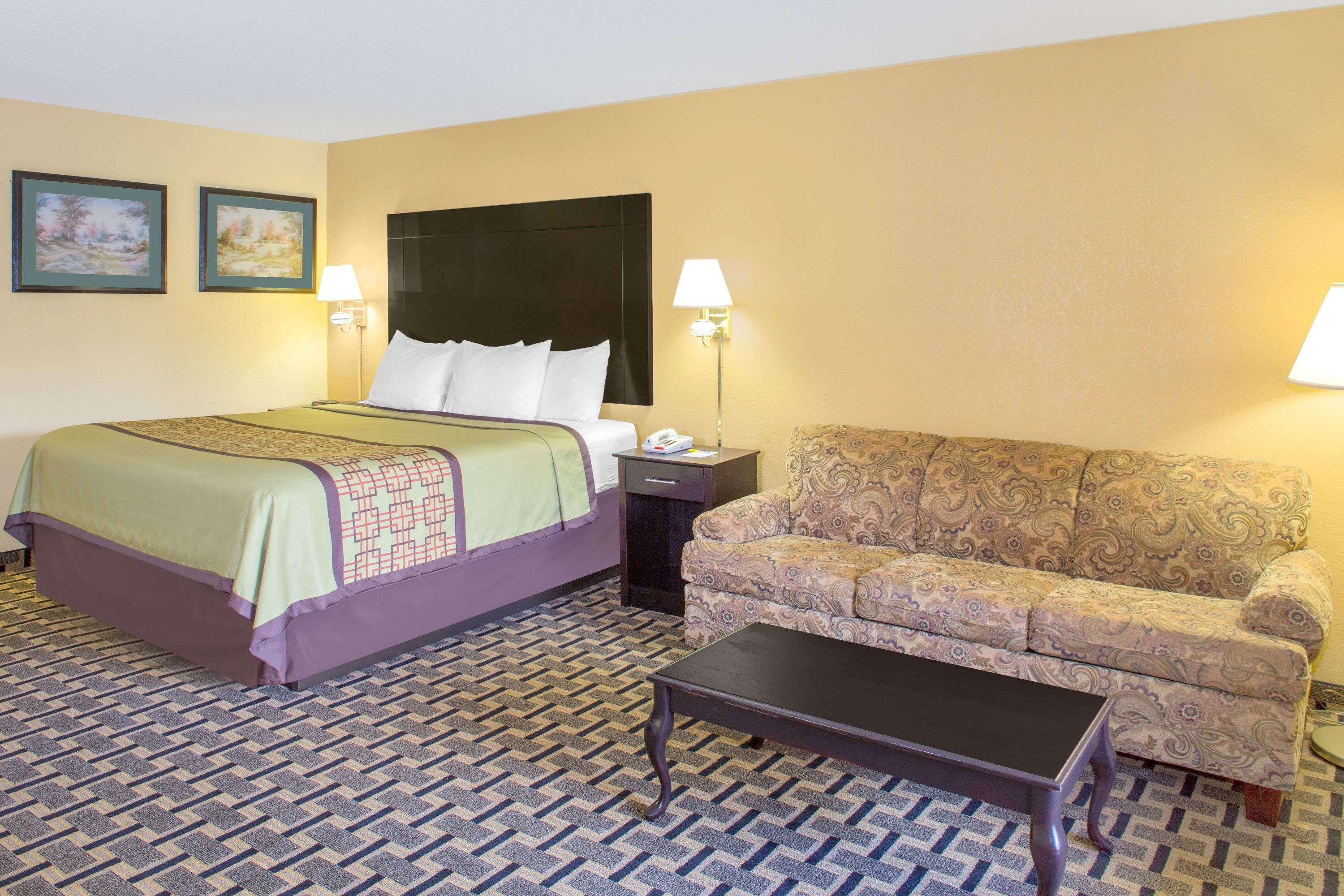 Days Inn By Wyndham Andalusia Εξωτερικό φωτογραφία